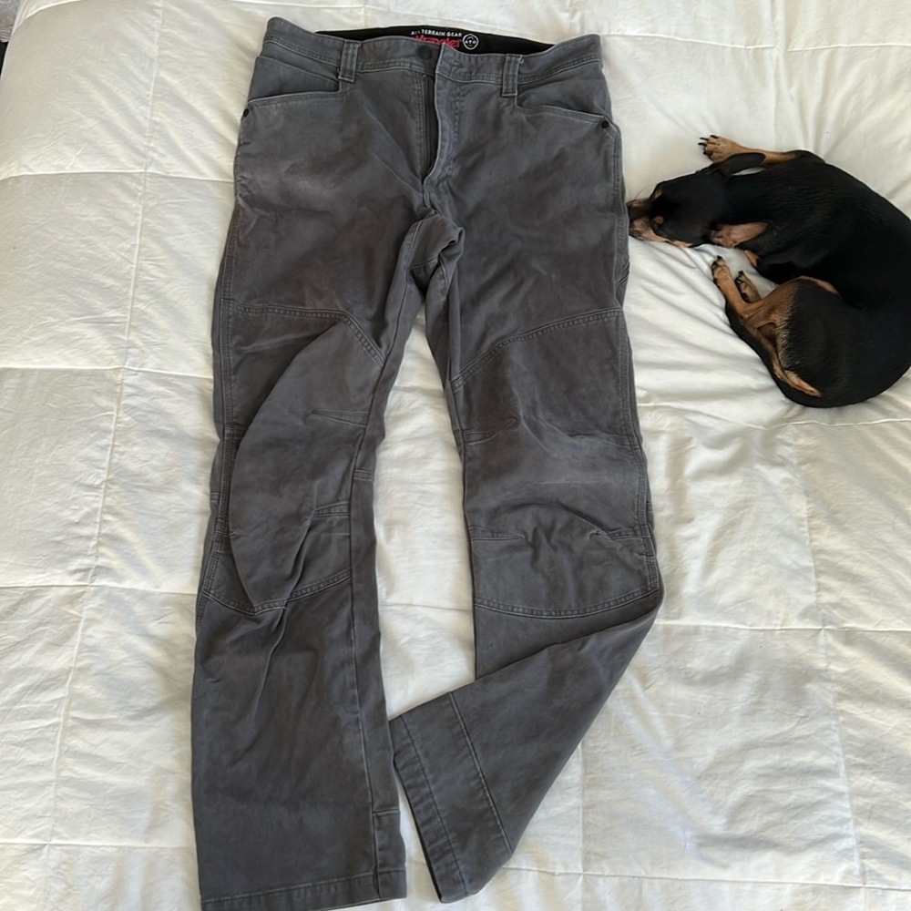 Men’s Wrangler, 34 x 34 work pants. Gray.